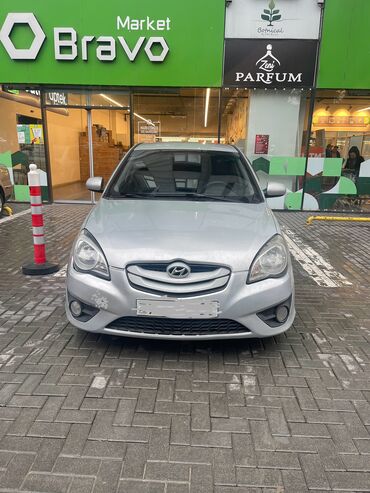 mapet satisi: Hyundai Accent: 1.5 л | 2010 г. Седан