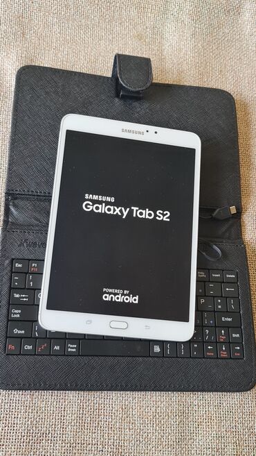 Tableti: Tablet kao nov sve radi na mane sa tastaturom I maskom, veliki 8 inca na lalafo.rs — 1 Tableti: Tablet kao nov sve radi na mane sa tastaturom I maskom, veliki 8 inca — 1