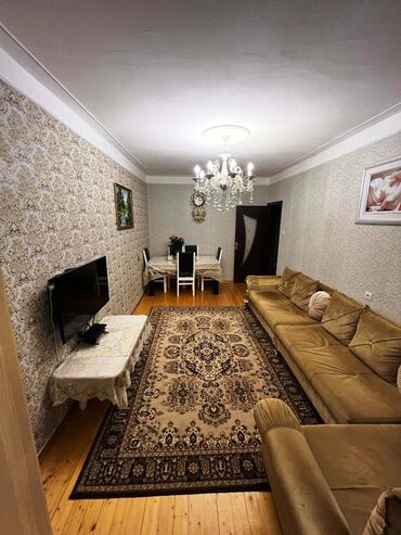 Köhnə tikili: Bakı, Yeni Günəşli Massiv D, 4 otaqlı, Köhnə tikili, 80 kv. m — 2