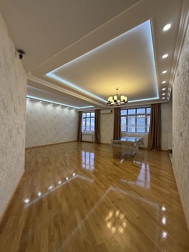 seki emlak: 3 otaqlı, Yeni tikili, 148 kv. m — 2