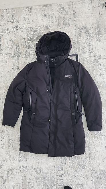 Пуховики и зимние куртки: Зимняя куртка, черная, тёплая. Б/У но в хорошем состоянии. Одевал — 1