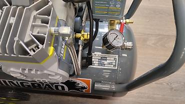 Компрессоры: Компрессор без звучный без масляный мотор 2; поршын 8 -атмосфера — 7