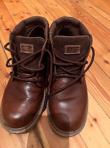 səndəl ayaqqabı: Deri boot ayaqqabi 41razmer az istifade olunub CAT bredi — 4