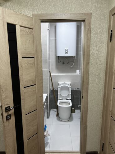 куплю обогреватель: Водонагреватель Zanussi Накопительный, 80 л, Встраиваемый