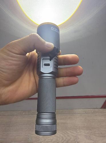 поис: Мощный светодиодный фонарь с дисплеем и зарядкой USB-C - Корпус из — 1