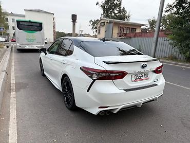 Продажа авто: Toyota Camry: 2022 г., 2.5 л, Вариатор, Гибрид, Седан — 6