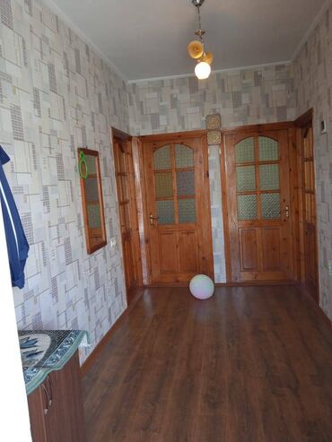 Həyət evləri və villaların satışı: 4 otaqlı, 150 kv. m, Orta təmir — 4