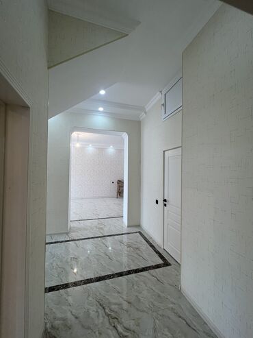 Həyət evləri və villaların satışı: 6 otaqlı, 250 kv. m — 6