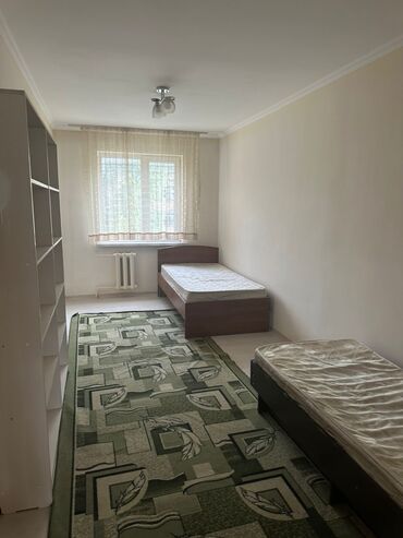 1 комнатная квартира 8 мкр: 3 комнаты, 58 м², 104 серия, 3 этаж, Евроремонт