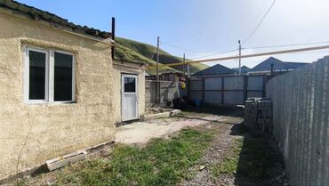продается дом в чон арыке: Дом, 63 м², 2 комнаты, Риэлтор, Косметический ремонт