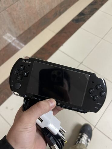 xbox 360 freeboot купить: PSP slim 2000 ideal vəziyətdədi proşivka olunub icində 100 dən cox
