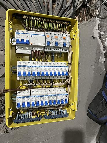 Электрики: Услуги электрика и слаботочных работ.Электромонтажный работ в любой — 7