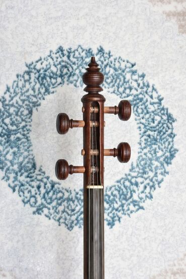 Kamança: Kamança xalq çalğı aləti. Çox dəyərlidir. Üstündə çexol, əlavə simlər -da lalafo.az — 2 Kamança: Kamança xalq çalğı aləti. Çox dəyərlidir. Üstündə çexol, əlavə simlər — 2