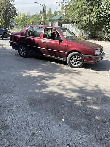 vento: Volkswagen Vento: 1994 г., 1.8 л, Механика, Бензин, Седан — 2