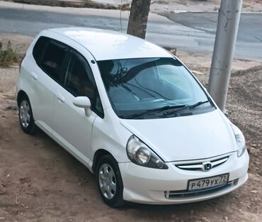 купить машину в рассрочку от собственника: Honda Fit: 2002 г., 1.3 л, Автомат, Бензин, Хетчбек