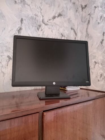 ucuz plansetler: HP MONİTOR. İşlək veziyyetdədir. Tecili satılır. Real alıcılar əlaqə