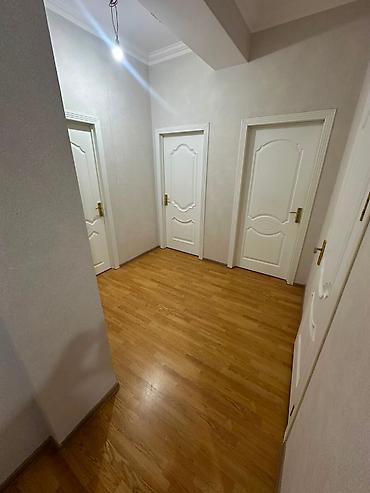 Mənzillər: 3 otaqlı, Yeni tikili, 85 kv. m — 5