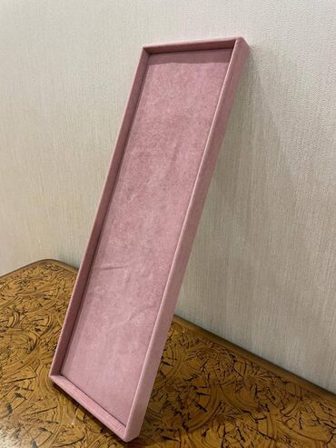 Bijuteriya vitrinləri: Aksesuar stendleri,her mehsuldan kifayet qeder var yeni coxdu.Qiymet — 8