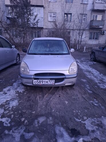 Daihatsu: Daihatsu Sirion: 2001 г., 1 л, Механика, Бензин, Хэтчбэк