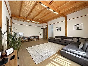 Продажа коттеджей и домов: 🏡 Продаётся современный дом в престижном районе Орто-Сай! 📐 Площадь — 1