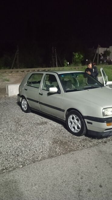 volkswagen клиренс: Volkswagen Golf: 1996 г., 1.8 л, Механика, Бензин, Хэтчбэк