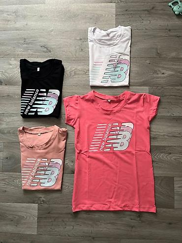pederuse torbice: Ženske majice S,M,L,XL,XXL veličine 1 komad 2100 din 2 komada 3100 — 8