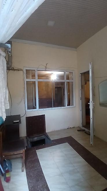 7 mikrorayon kiraye evler: Papaninde 8noyabr metro yaxınlığında 2otaqli ewyali mənzil kiraye — 2