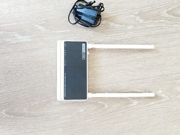 klass internet: TOTOLINK Wi‑Fi router - Brend/model: TOTOLINK (etiket üzərində