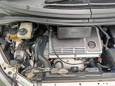 a8 d2: Toyota Estima: 2002 г., 3 л, Автомат, Бензин, Минивэн — 9
