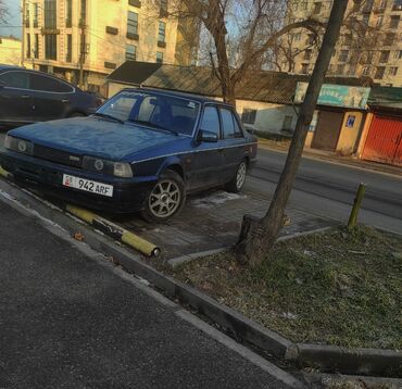 Mazda: Mazda 626: 1987 г., 2 л, Механика, Бензин, Седан