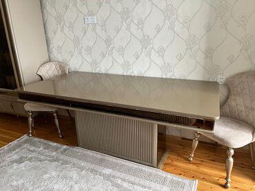 tek stollar: Двуспальная кровать