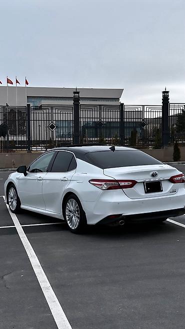 продам мот: Toyota Camry: 2020 г., 2.5 л, Автомат, Гибрид, Седан — 5