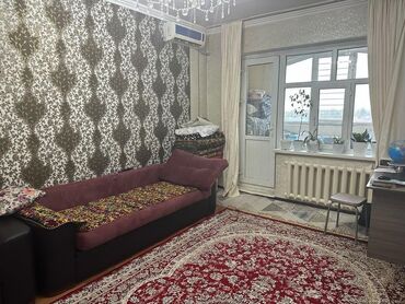 суточный квартира бишкек политех: 2 бөлмө, 51 кв. м, Жеке план, 4 кабат, Эски ремонт