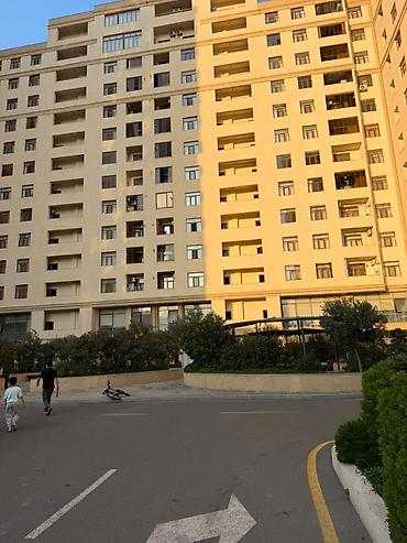 разин: 3 комнаты, Новостройка, 240 м² — 2
