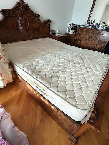 matras 2 neferlik: 190×160 sm ölçülü 2 nəfərlik matras. Vəziyyəti şəkildə göründüyü — 2