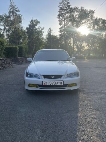 купить хонда фит в бишкеке: Honda Accord: 2002 г., 1.8 л, Автомат, Бензин, Седан
