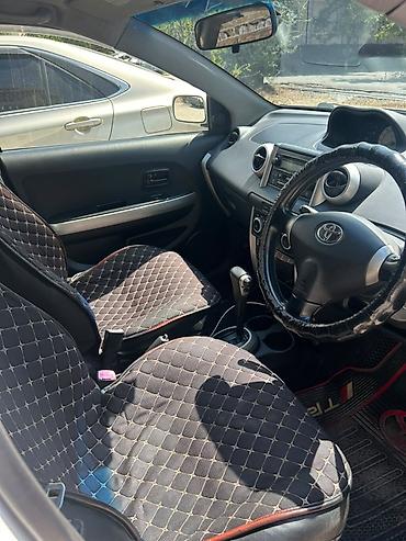 byd e1: Toyota Ist: 2004 г., 1.3 л, Автомат, Бензин, Хэтчбэк — 6