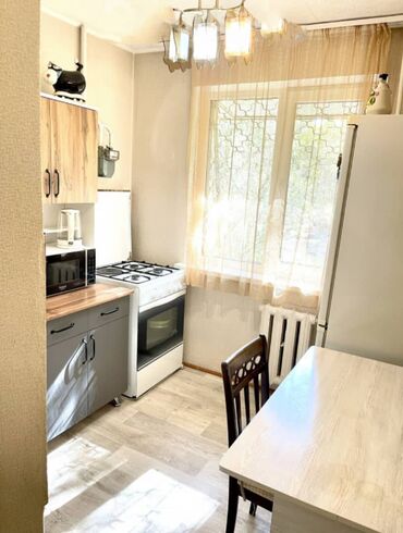 помещение в аренду кара балта: 2 комнаты, 44 м², 104 серия, 2 этаж