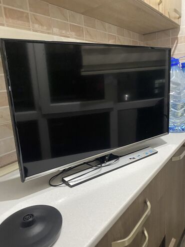 Телевизоры: Продаю телевизор Samsung 
Не Смарт 
Цена 4000 Сом