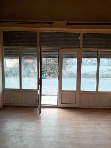 Digər kommersiya daşınmaz əmlakı: İcarəlik/Ticarət obyektı – küçə vitrinli, iki qapılı köşə (pavilon) - — 6