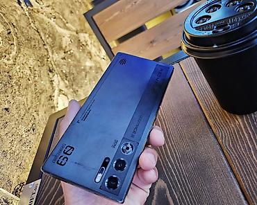 note 3: ZTE Axon 9 Pro, Б/у, 256 ГБ, цвет - Черный, 1 SIM, 2 SIM — 8