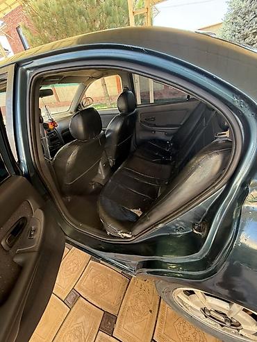 2001: Hyundai Elantra: 2001 г., Седан — 6