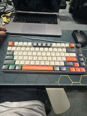 клавиатура 80: Клавиатура, Механическая, Проводное подключение, Размер: 75%