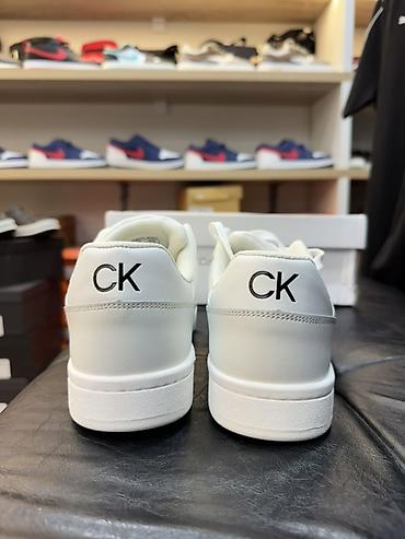 on cloud: Мужские кроссовки, 42, Calvin Klein, Новый, цвет - Белый, Самовывоз — 3