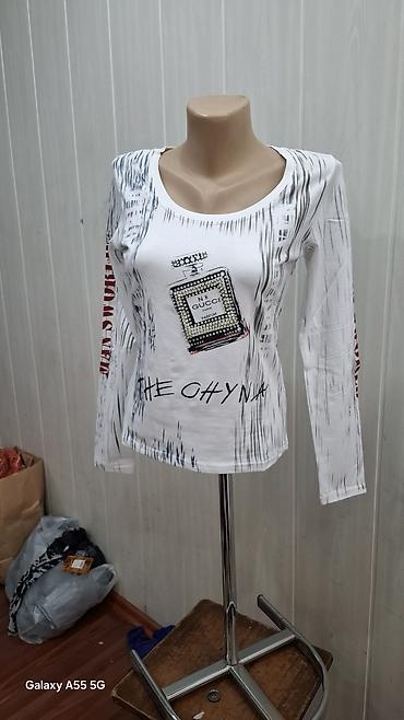 Трикотажные жилеты: Женская одежда — несколько моделей. все по 200с 1) Безрукавка/жилет с — 4