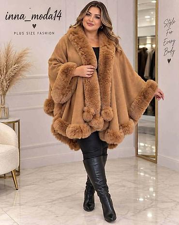 Elegantna plus size pončo-bunda sa krznenim rubom - Kroj: širok