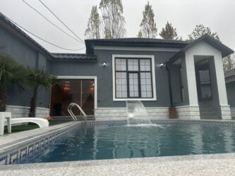 дома в набрани: 150 м², 3 комнаты, Комби, Газ, Электричество