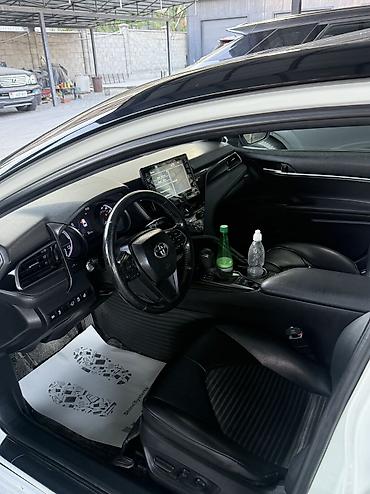2021: Toyota Camry: 2021 г., 2.5 л, Автомат, Гибрид, Седан — 5