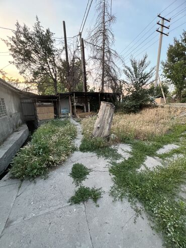 Продажа домов: Полдома, 40 м², 3 комнаты, Агентство недвижимости, Старый ремонт