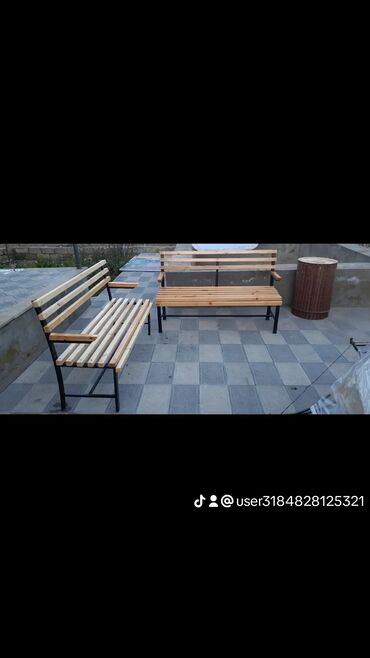 Bağ, çöl masa və oturacaq dəstləri: Metall karkaslı taxta lamelli skamya dəsti - Məhsul: açıq məkana — 30